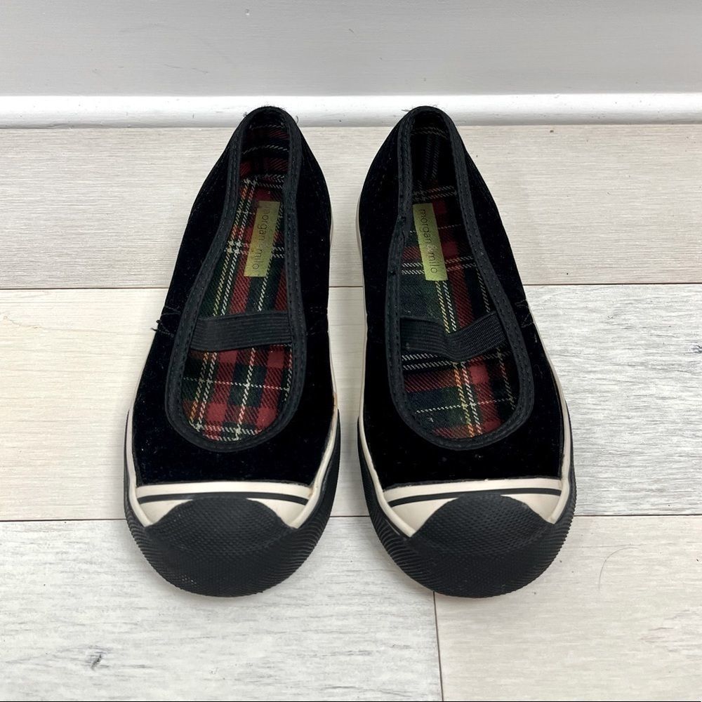 Morgan & Milo Black Suede Mary Jane Style Sneaker Flats Girls Size 10.5